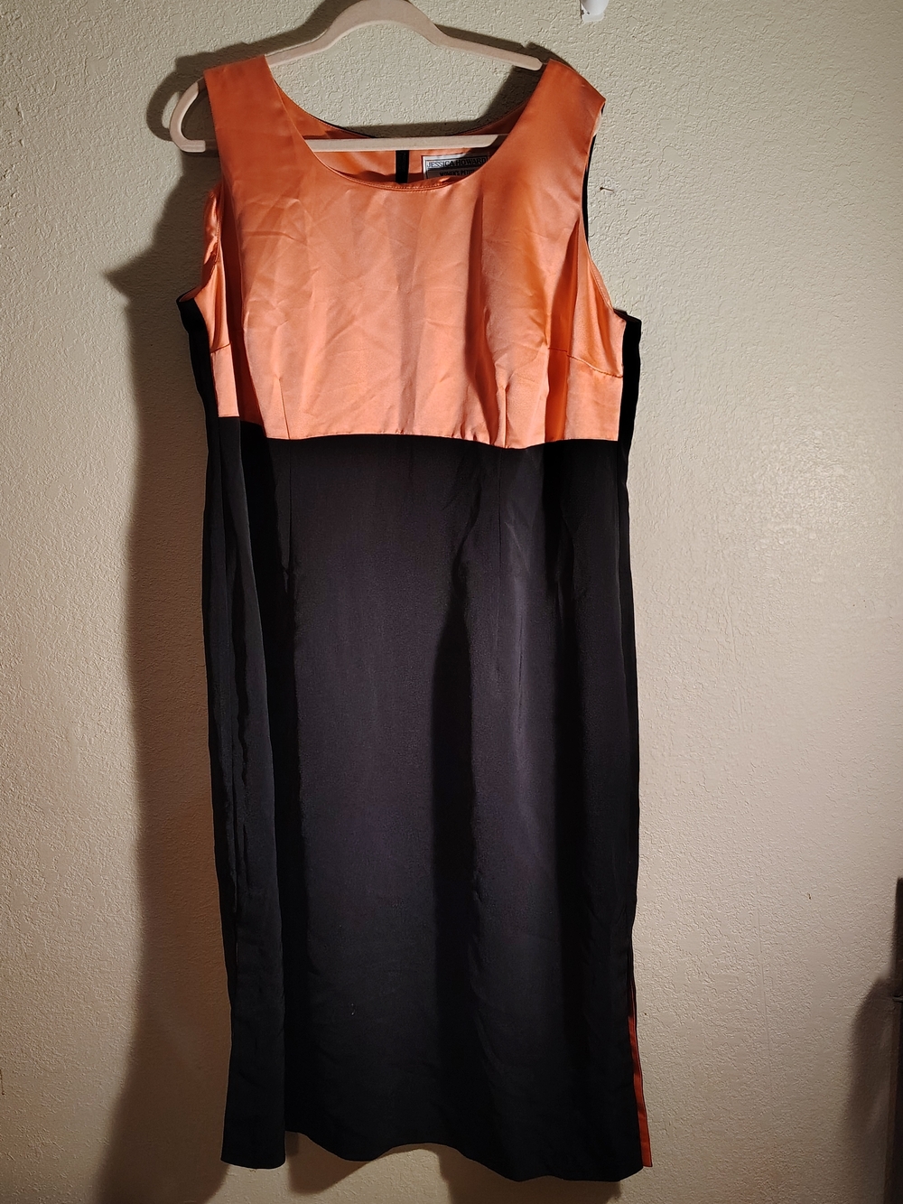 Jessica Howard Peach and Black Sleeveless Colorblock Midi Dress
